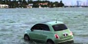 Fiat 500S действительно может плавать